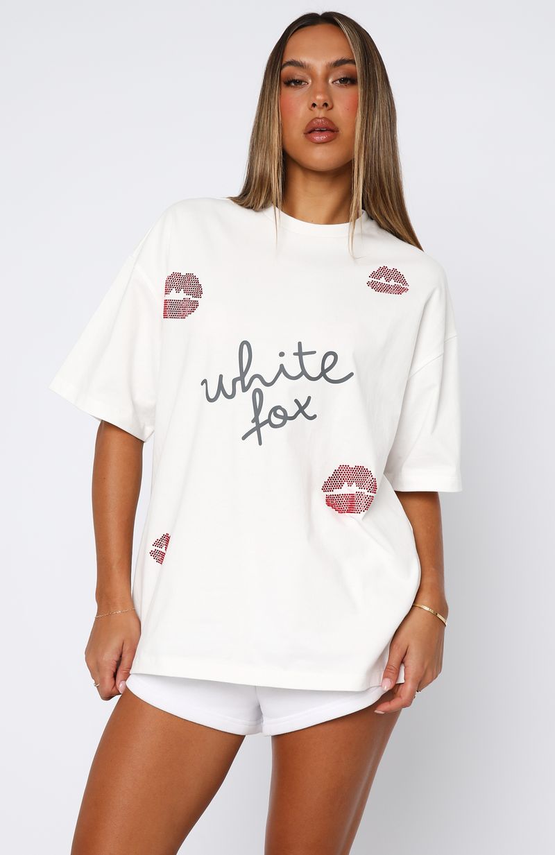 Pepper You In Kisses Oversized Tee White